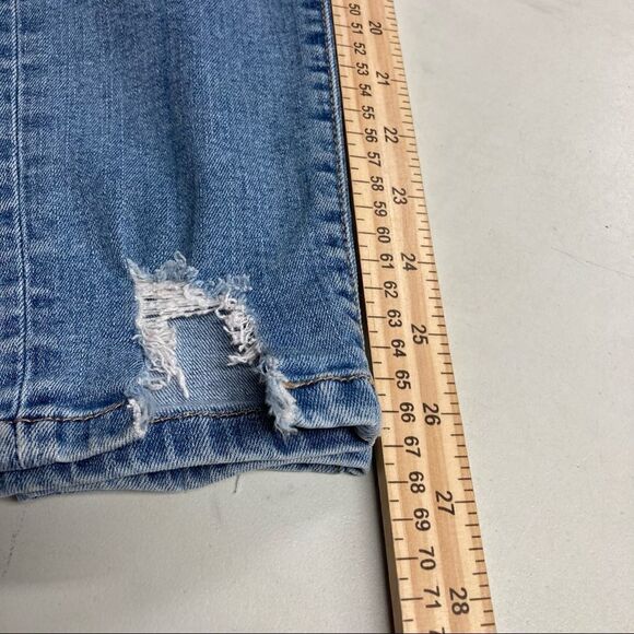 SNEAK PEEK Women’s (Juniors) High Rise Distressed Jeans Size 5 Blue - Picture 6 of 12